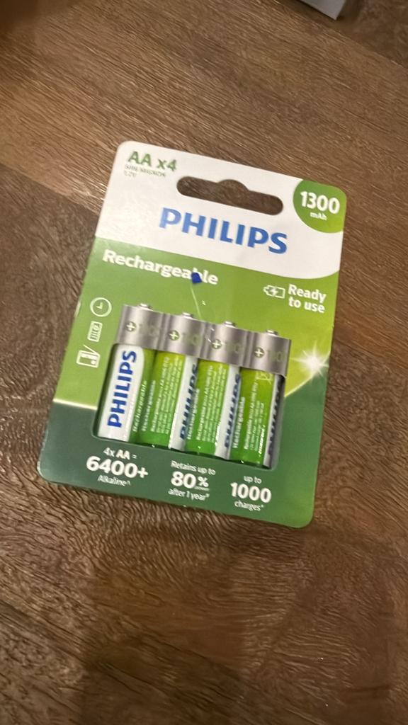 Philips oplaadbare batterijen, Audio, Tv en Foto, Accu's en Batterijen, Ophalen of Verzenden, Nieuw