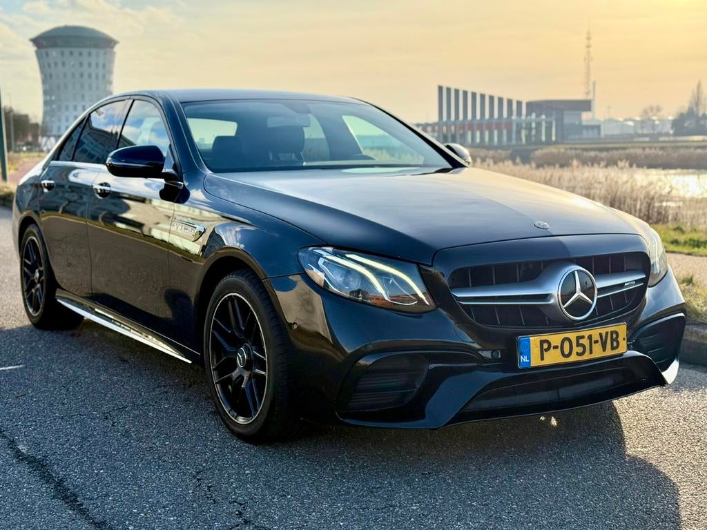 Mercedes E Klasse E200d E63 AMG Widescreen/Leer/Burmester, Auto's, Automaat, Achterwielaandrijving, Zwart, 4 cilinders