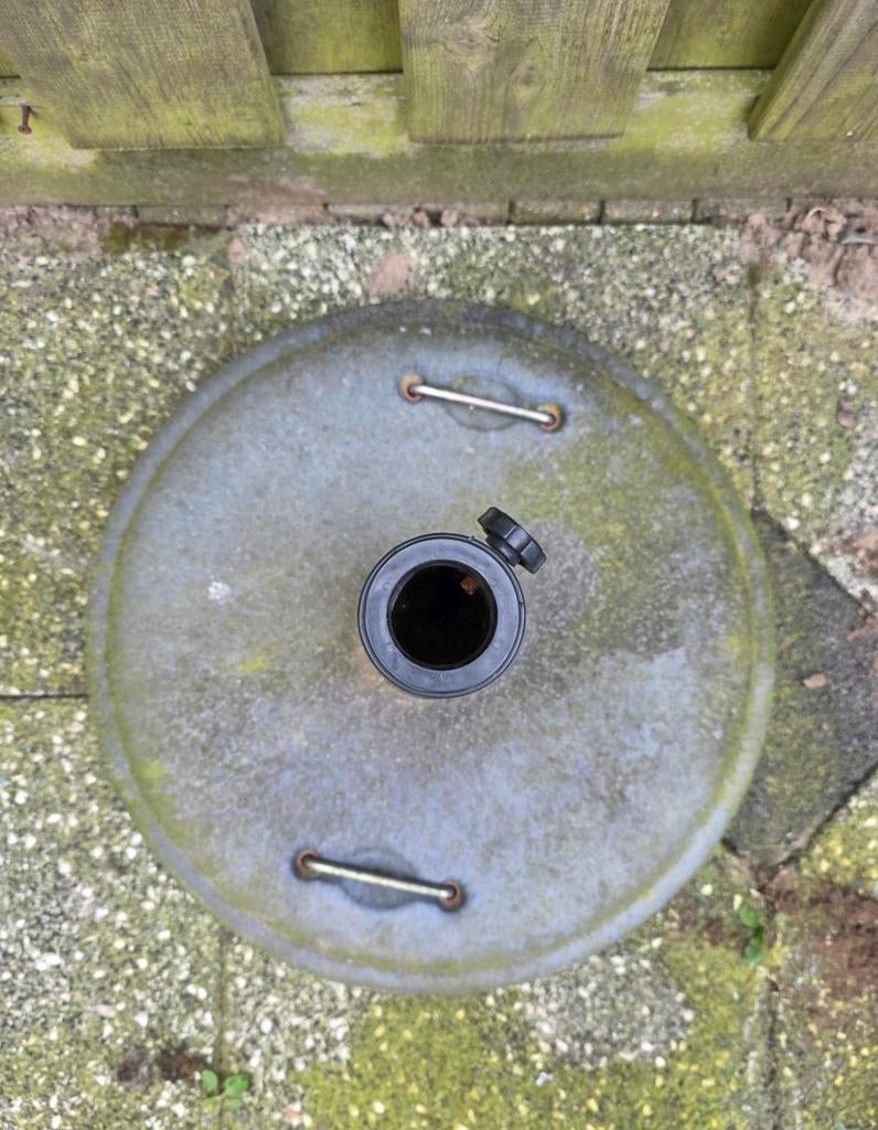 Gratis af te halen.!!! Stevige parasolvoet, Tuin en Terras, Ophalen, Gebruikt, Minder dan 1 meter, Parasolvoet