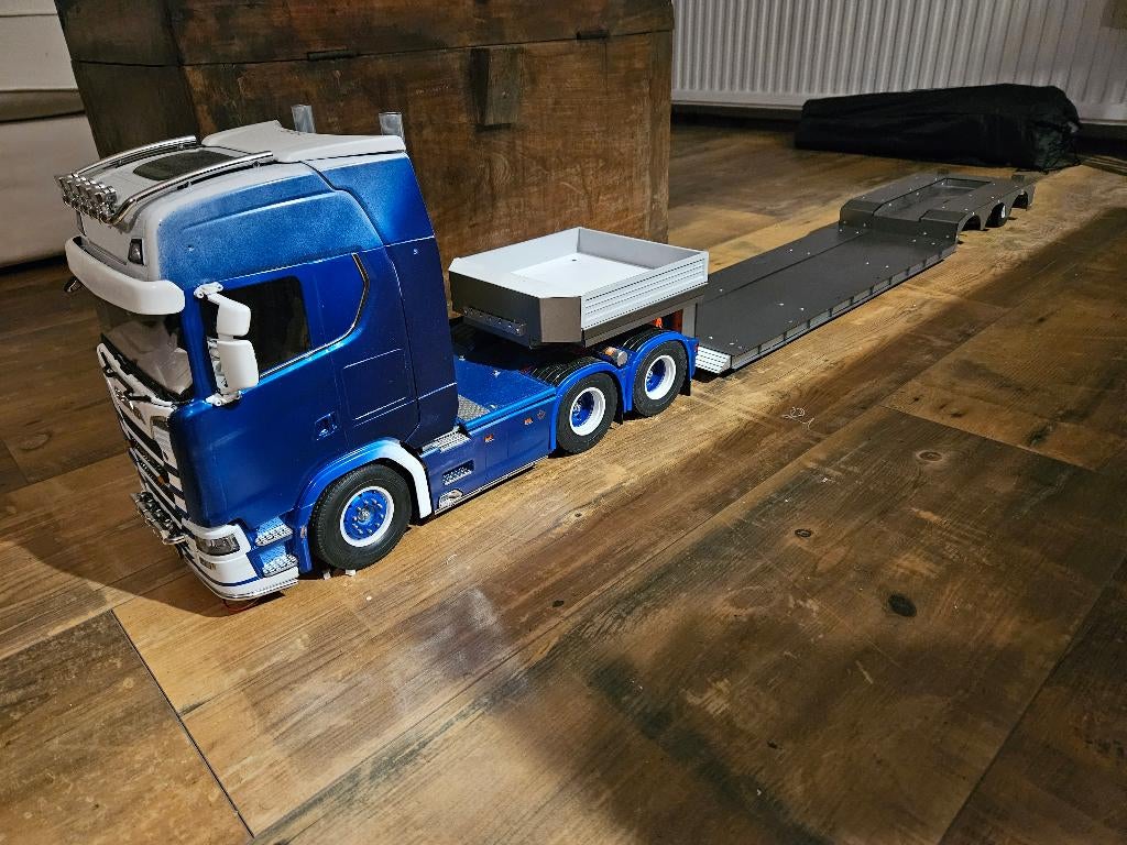 Tamiya truck met dieplader 1:14, Schaal 1:14, Zo goed als nieuw, Auto onroad, Ophalen
