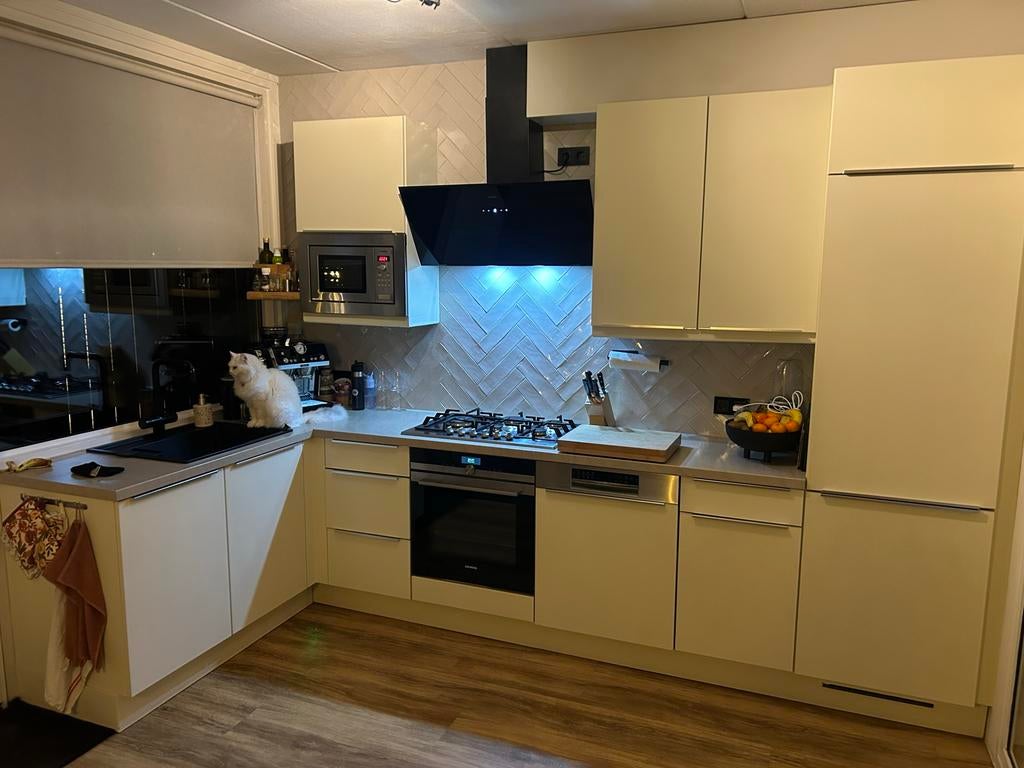 Ikea Hoekkeuken 343x166 met apparatuur (beige), Ophalen, Gebruikt, Crème, Hoekkeuken