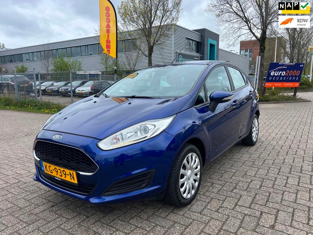 Ford Fiesta 1.0 Style Essential - 1E EIGENAAR - NAVIGATIE -, Auto's, Ford, 525 kg, Blauw, 23 km/l, Origineel Nederlands