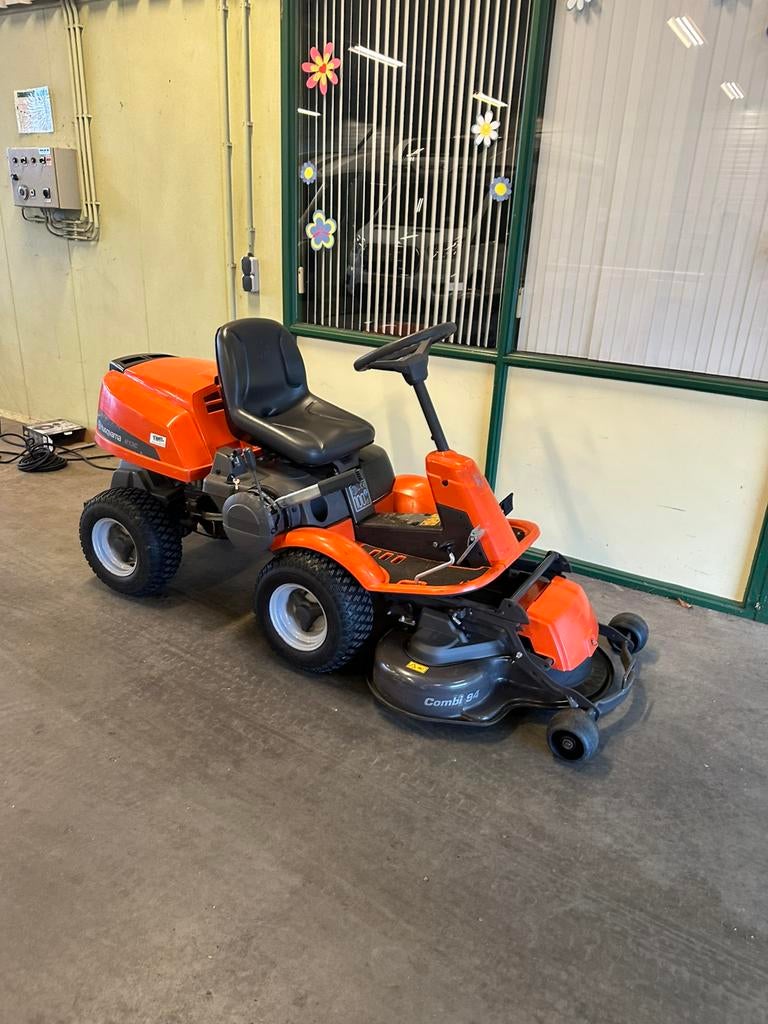 Husqvarna rider 13c Zitmaaier/Frontmaaier., Ophalen, Gebruikt, Mulchfunctie, 90 tot 120 cm