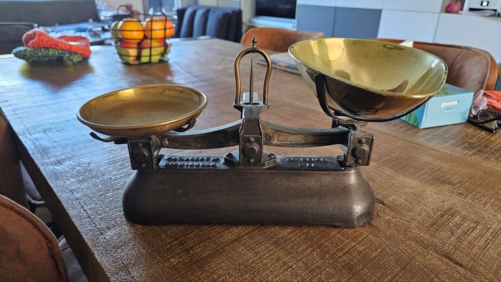 Antieke / Vintage Weegschaal - Decoratief en Functioneel, Antiek en Kunst, Ophalen