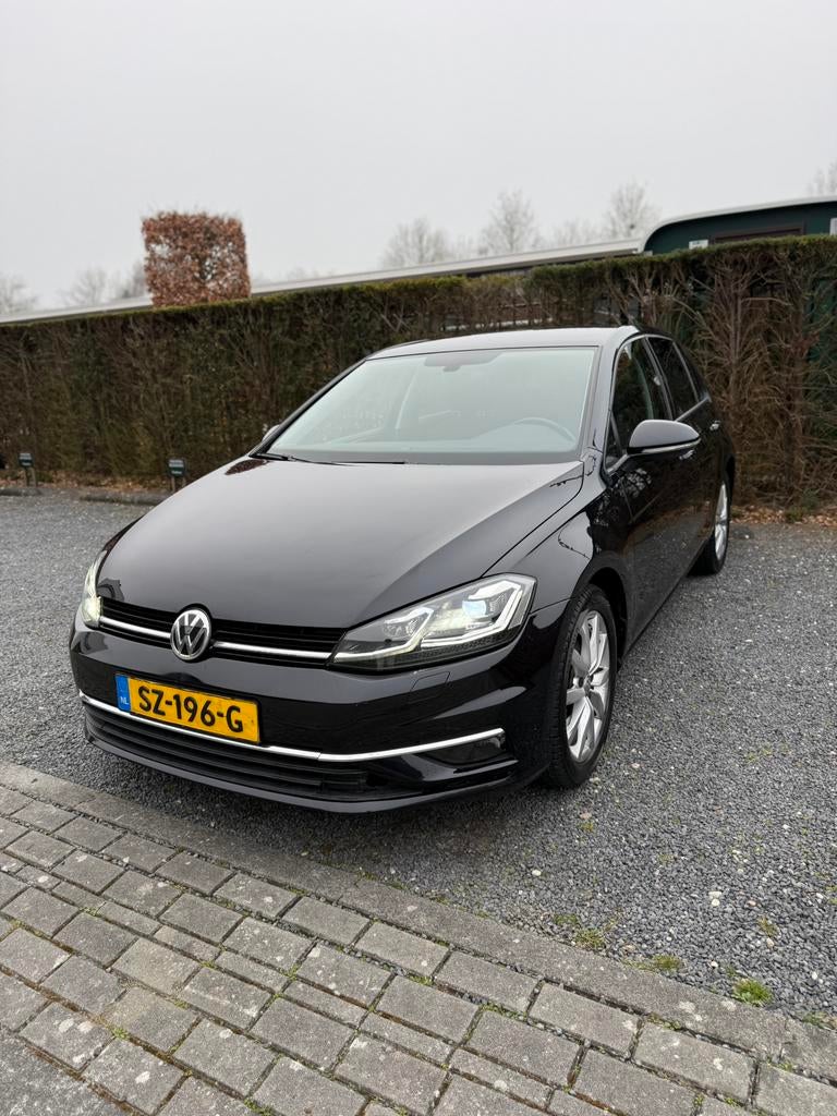 Volkswagen Golf 1.4 TSI 125pk 7-DSG 5D 2017 Zwart |, USB, Zwart, 4 cilinders, Zwart