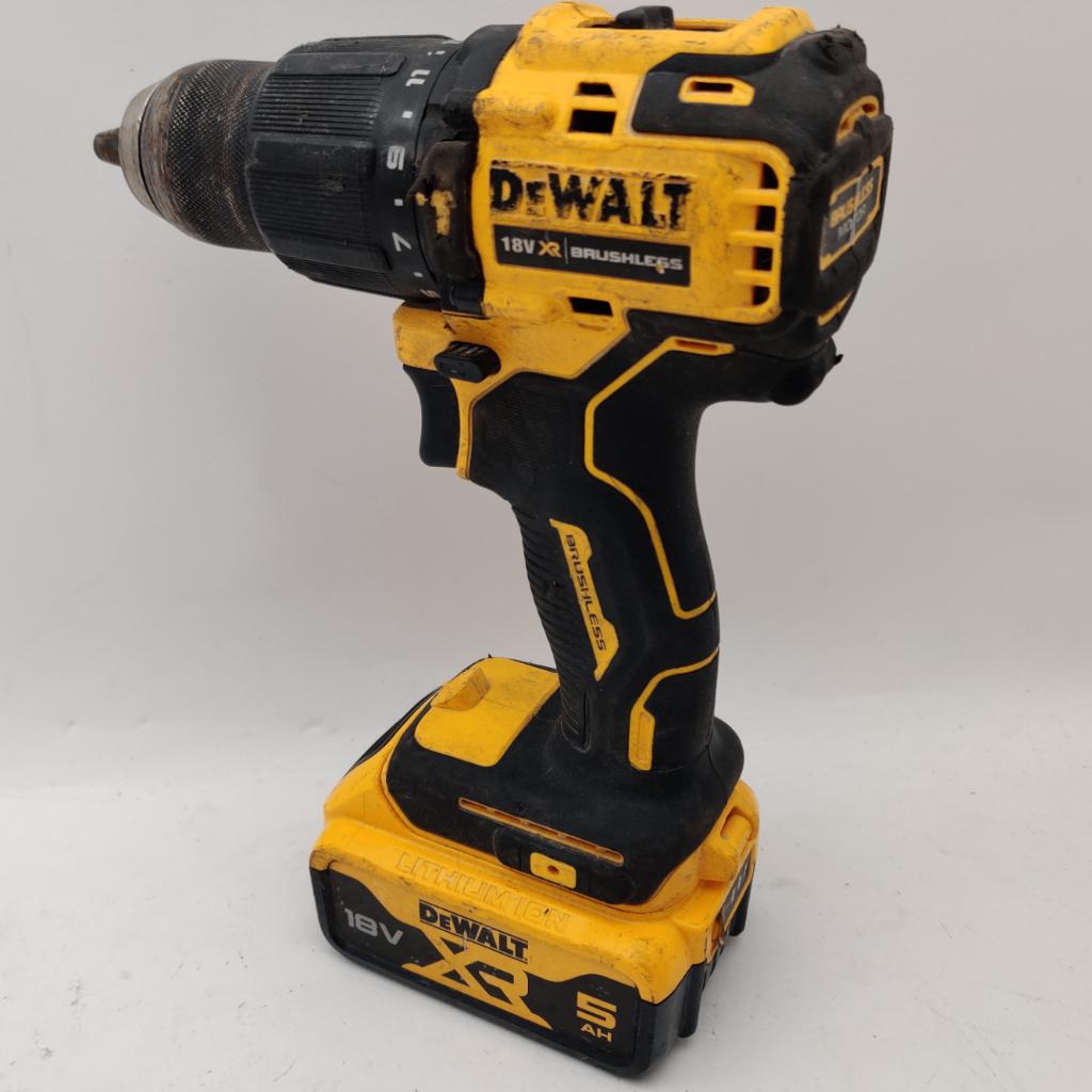 DeWalt DCD709 Schroef/Boormachine met 18v 5.0aH accu €109.99, Ophalen of Verzenden, Zo goed als nieuw, W, DeWalt