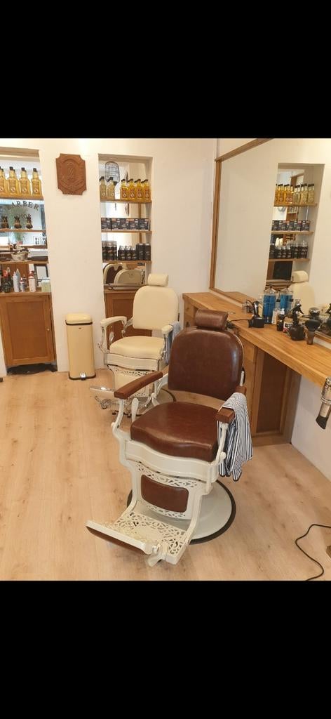 Barbier Stoel barber chair 3 stuks