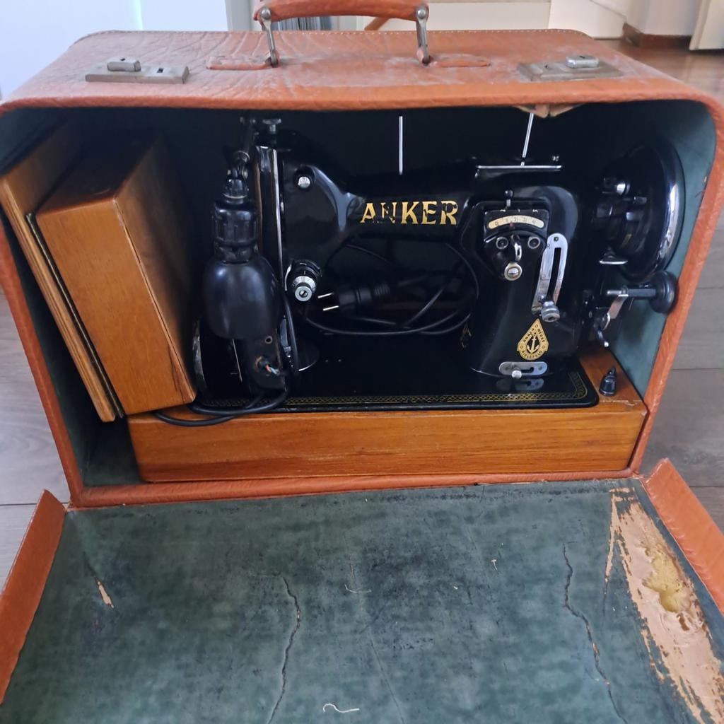 Vintage Anker Naaimachine in Koffer - Werkend, Antiek en Kunst, Ophalen