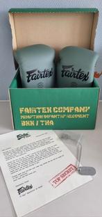 Helemaal nieuw Fairtex BGV 11 F-Day Muay Thai gloves (12 oz, Sport en Fitness, Boksen, Ophalen of Verzenden, Nieuw, Bokshandschoenen
