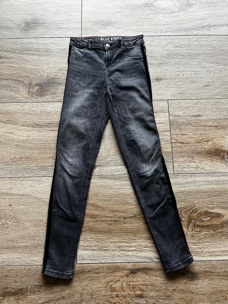 Zwarte jegging maat 152 van We - Zeer goede staat, Kinderen en Baby's, Kinderkleding | Maat 152, Ophalen of Verzenden, Zo goed als nieuw