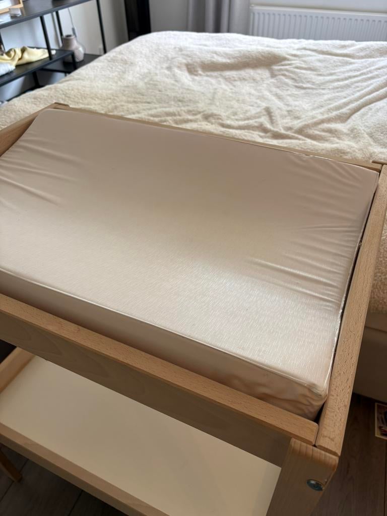 IKEA aankleedtafel met kussen, Ophalen, 90 cm, Eenpersoons, Wit