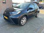 Toyota Aygo X 1.0 VVT-i MT Play zeer lichte rijdbare schamp, Auto's, Toyota, Gebruikt, 920 kg, 4 stoelen, Start-stop-systeem