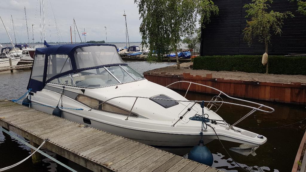 Bayliner 2655 ciera sunbridge bj 94, Watersport en Boten, Speedboten, Ophalen, Gebruikt, Binnenboordmotor, 6 meter of meer