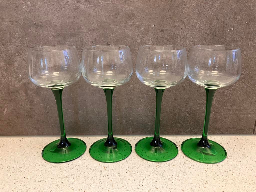 4 Luminarc wijnglazen vintage - groene voet, Ophalen of Verzenden