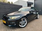BMW 2-serie Cabrio 220i High Executive, M-sport, Leder Org N, Auto's, BMW, Automaat, 1998 cc, Achterwielaandrijving, Gebruikt