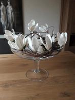 Te koop: Mooie glazen schaal op voet met magnoliakrans PTMD, Ophalen, Schaal, Rond, Glas