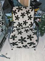 Twee comfortabele stoelen met bloemenpatroon, Ophalen, Gebruikt, Twee, Overige kleuren