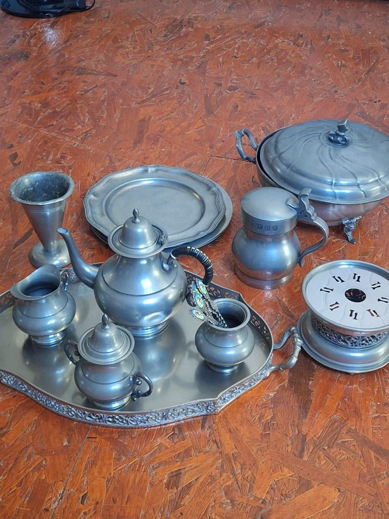 Uitgebreide collectie tinnen servies en decoratie, Antiek en Kunst, Antiek | Tin, Ophalen of Verzenden