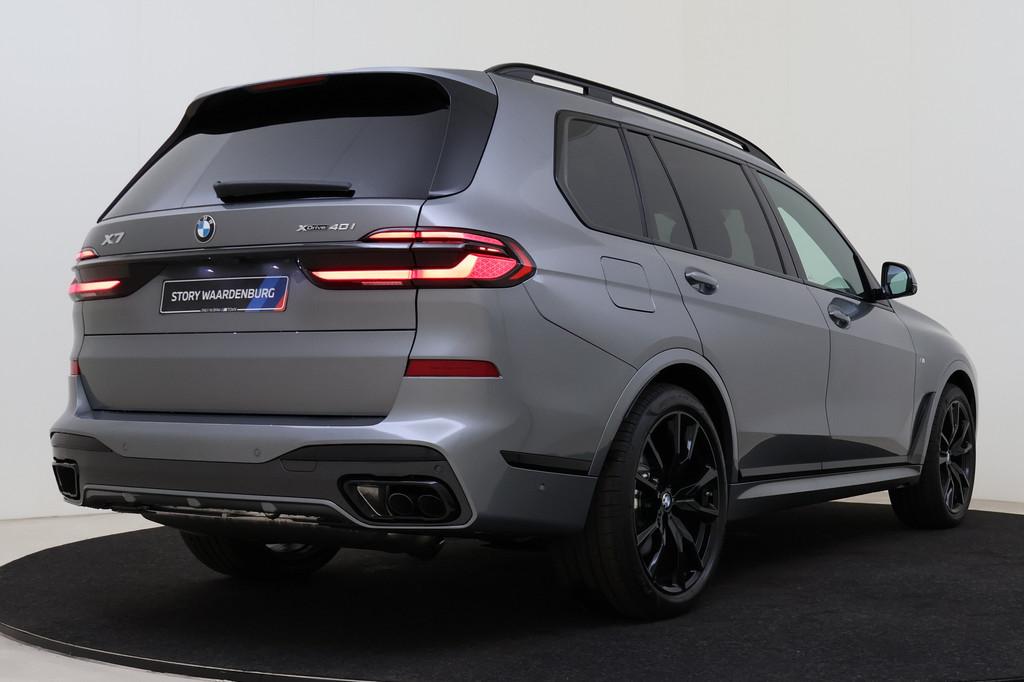 BMW X7 xDrive40i HIgh Executive M Sport Automaat / Panoramad, Auto's, BMW, Automaat, Zwart, 7 stoelen, X7