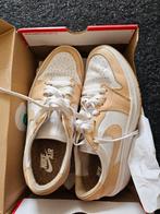 Air Jordan 1 - Gedragen, zeer goede staat, Ophalen of Verzenden, Air Jordan, Beige, Sneakers of Gympen