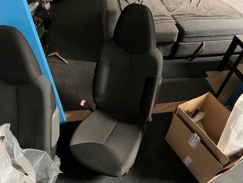 Toyota Aygo rechts bestuurdersstoel in goede staat, Auto-onderdelen, Interieur en Bekleding, Toyota, Ophalen
