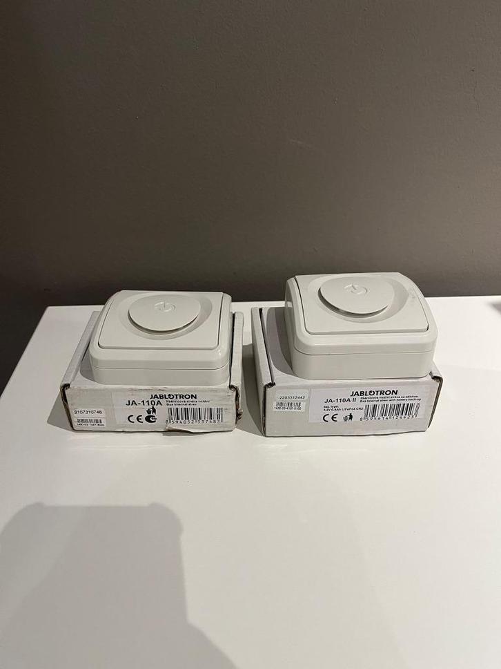 Jablotron JA-110A en JA-110A II Sirenes, Doe-het-zelf en Verbouw, Alarmsystemen, Zo goed als nieuw, Sirene, Overige soorten, Ophalen of Verzenden