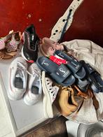Partij 180 Nieuw schoenen Mix maten Dames Heren kinder € 10, Kleding | Dames, Schoenen, Ophalen of Verzenden, Nieuw, Sneakers of Gympen