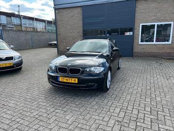 BMW 1-serie 118i Business Line//Nette auto* beschikbaar voor biedingen