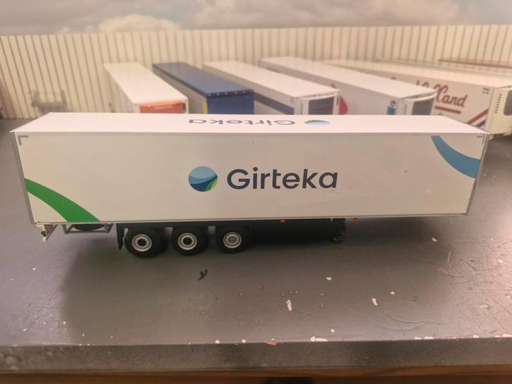 Koeltrailer wsi GIRTEKA, Hobby en Vrije tijd, Modelauto's | 1:50, Zo goed als nieuw, Bus of Vrachtwagen, Wsi, Ophalen of Verzenden