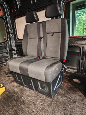 Tweezitsbank – incl. onderbak en vloermat sprinter crafter beschikbaar voor biedingen