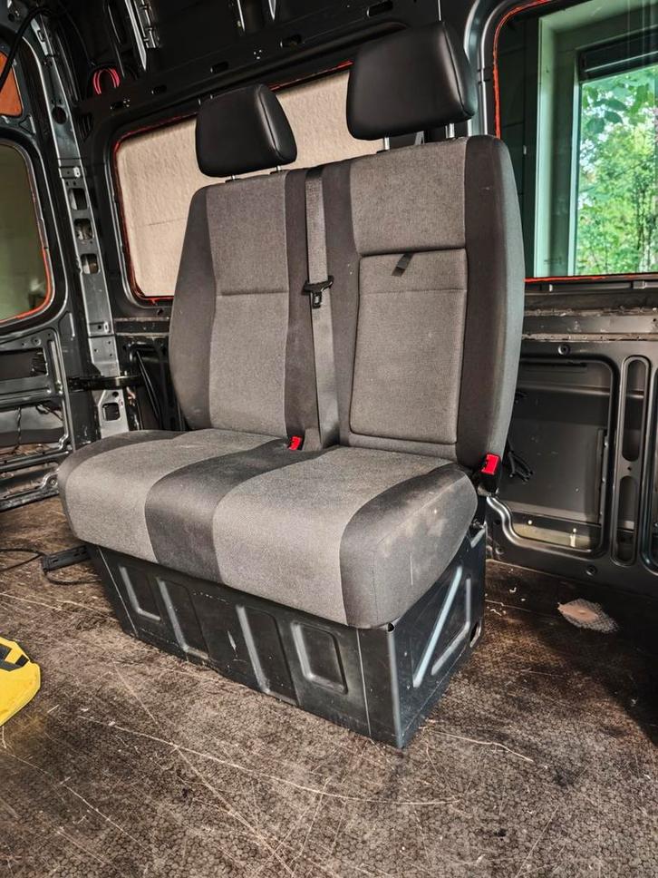 Tweezitsbank – incl. onderbak en vloermat sprinter crafter, Auto-onderdelen, Interieur en Bekleding, Mercedes-Benz, Volkswagen