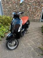 Vespa Primavera, Fietsen en Brommers, Scooters | Vespa, Ophalen of Verzenden, Zo goed als nieuw, Benzine, Overige modellen