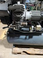 Atlas copco Le7 tank 370L kw 4, Ophalen, 800 liter/min of meer, Zo goed als nieuw, 6 tot 10 bar