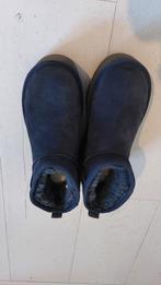Ugg 39 blauw zgan plateau, Kleding | Dames, Schoenen, UGG, Blauw, Ophalen of Verzenden, Zo goed als nieuw