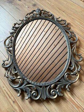 Brocante spiegel beschikbaar voor biedingen