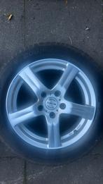 Winterbanden met aluminium Velgen 205/55 R16, Auto-onderdelen, Banden en Velgen, Ophalen