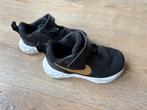 Nike mt 23,5 (heel netjes), Ophalen, Zo goed als nieuw, Jongetje of Meisje, Schoentjes