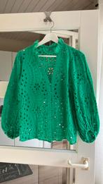 Leuke appelgroene exclusieve kanten blouse mt M/L, Ophalen of Verzenden, Zo goed als nieuw