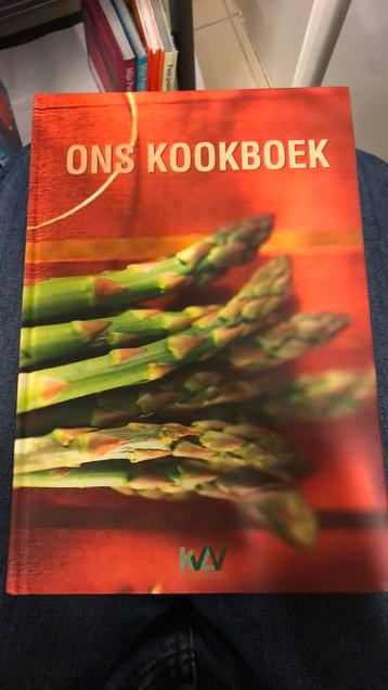 Ons kookboek NIEUW!!! beschikbaar voor biedingen