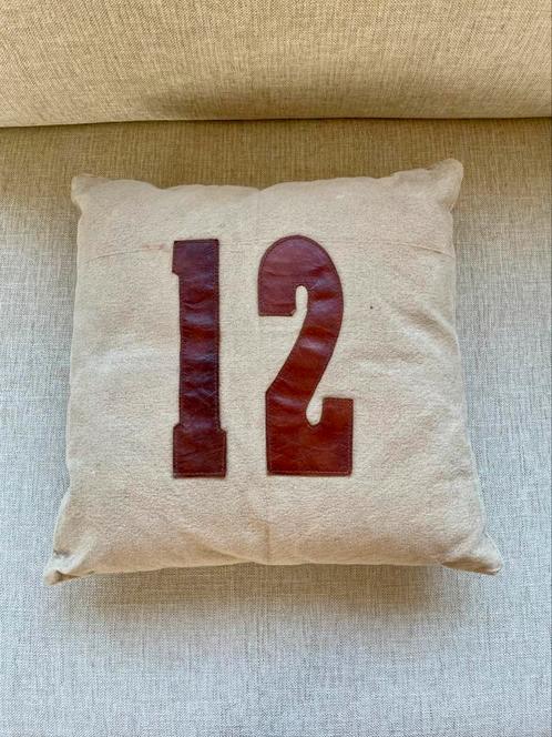 Vijf sierkussens, in zeer goede staat, Huis en Inrichting, Woonaccessoires | Kussens, Zo goed als nieuw, Vierkant, Ophalen