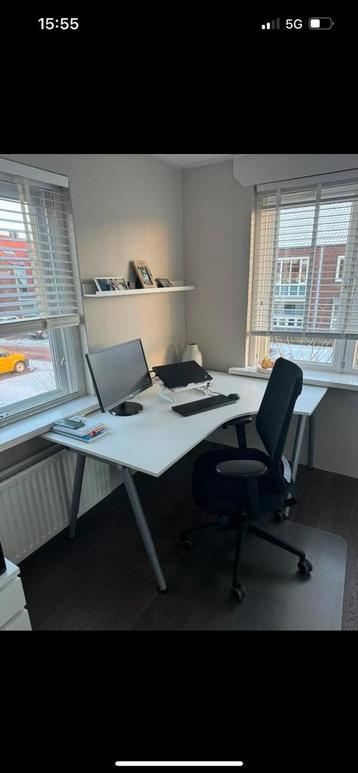 Hoekbureau van IKEA type GALANT