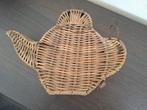 Riviera Maison - Rustic rattan teapot tea box * nieuw *, Huis en Inrichting, Woonaccessoires | Schalen en Manden, Ophalen, Nieuw