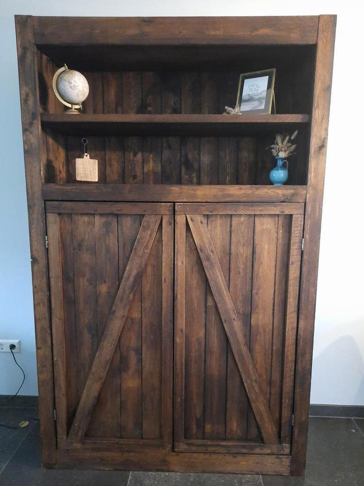Kast gebruikt maar nog netjes, ook leuk in overkapping!, Huis en Inrichting, Kasten | Dressoirs, Gebruikt, 25 tot 50 cm, Ophalen