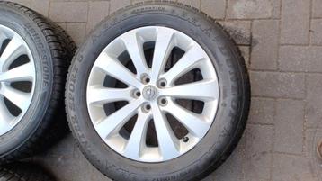 Winterbanden opel mokka 5x105 215 60 17 velgen tpms beschikbaar voor biedingen