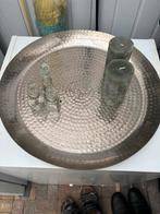 Decoratieve schaal met kaarsen en flesjes, Huis en Inrichting, Woonaccessoires | Schalen en Manden, Ophalen, Overige materialen