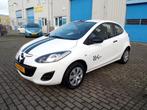 Mazda 2 1.3 Cool km 101574, Auto's, Mazda, Voorwielaandrijving, Euro 5, Stof, Gebruikt