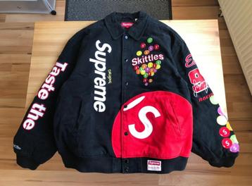 Supreme Skittles Mitchell & Ness Varsity Jacket FW21 beschikbaar voor biedingen