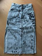 Jeansrok graffiti Essentiel Antwerp, Kleding | Dames, Rokken, Ophalen of Verzenden, Zo goed als nieuw, Essentiel Antwerp, Maat 34 (XS) of kleiner