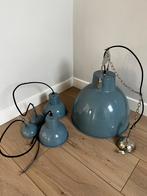 Drie hanglampen industrieel blauw, Ophalen of Verzenden, Zo goed als nieuw, Metaal, Minder dan 50 cm