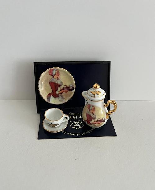 Miniatuur porseleinen servies Reuter Porzellan Chocolademeis, Antiek en Kunst, Antiek | Porselein, Ophalen of Verzenden